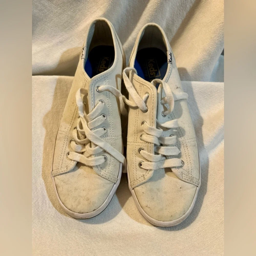 Keds Kickstart White Off-White Canvas Lace-Up Sneakers Distressed W 7 90s Y2K
